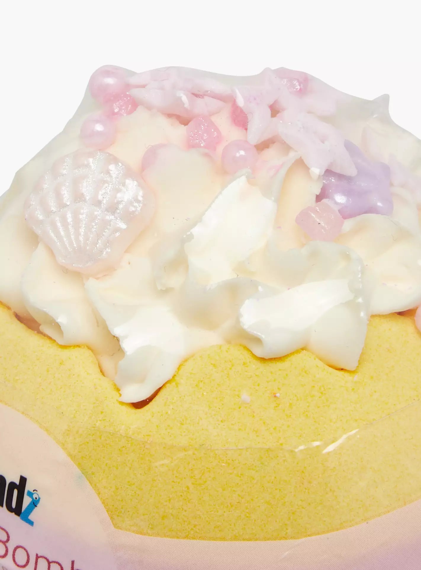 Findz Strawberry Bath Bomb - 150 gms