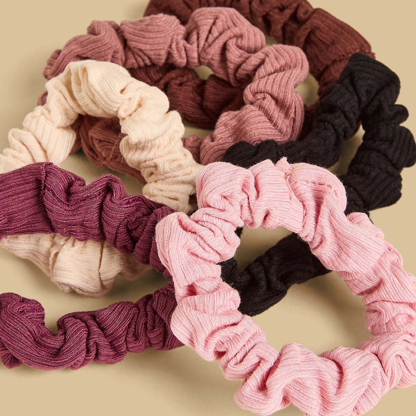 Pack of 6 - Textured Scrunchie